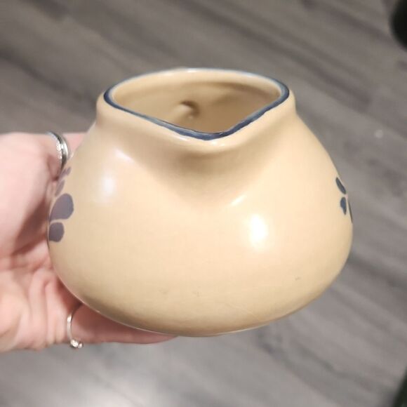 Vintage Small Creamer/Gravy Container - Picture 5 of 7